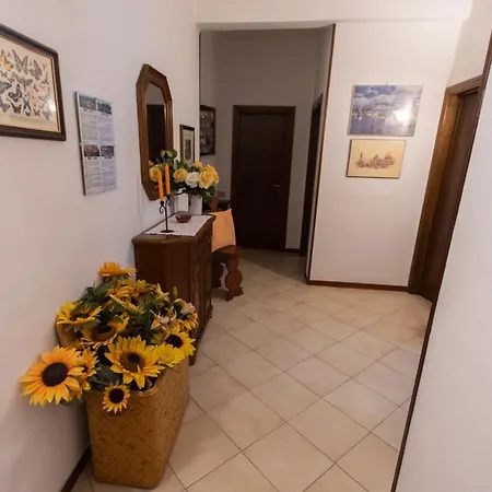 In Valdelsa Apartment *